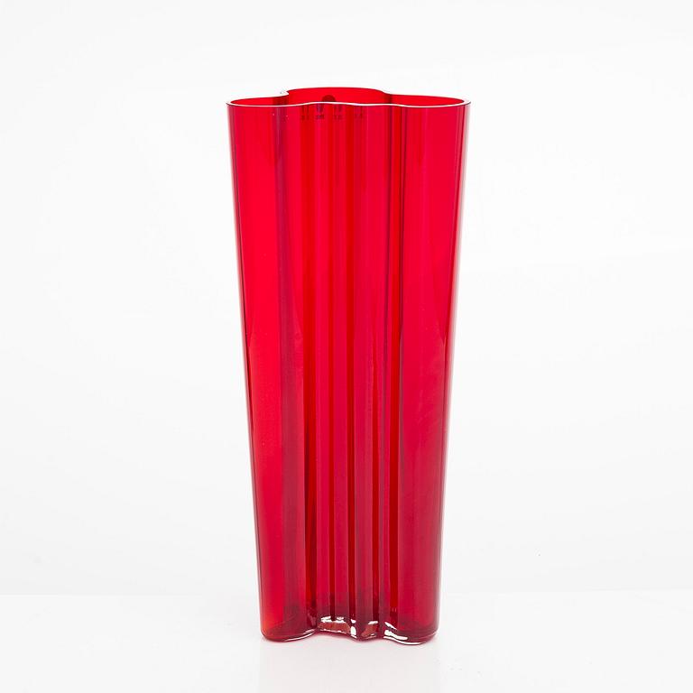 Alvar Aalto, maljakko, "255", signeerattu Iittala.