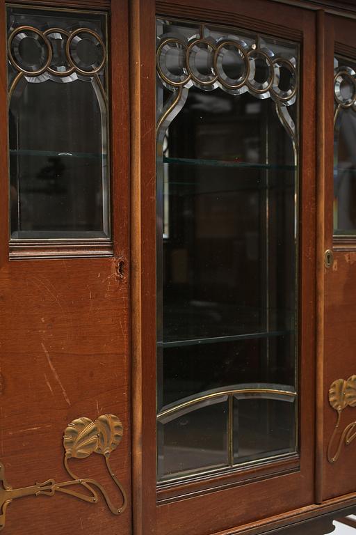 VITRINSKÅP, jugend, tidigt 1900-tal.