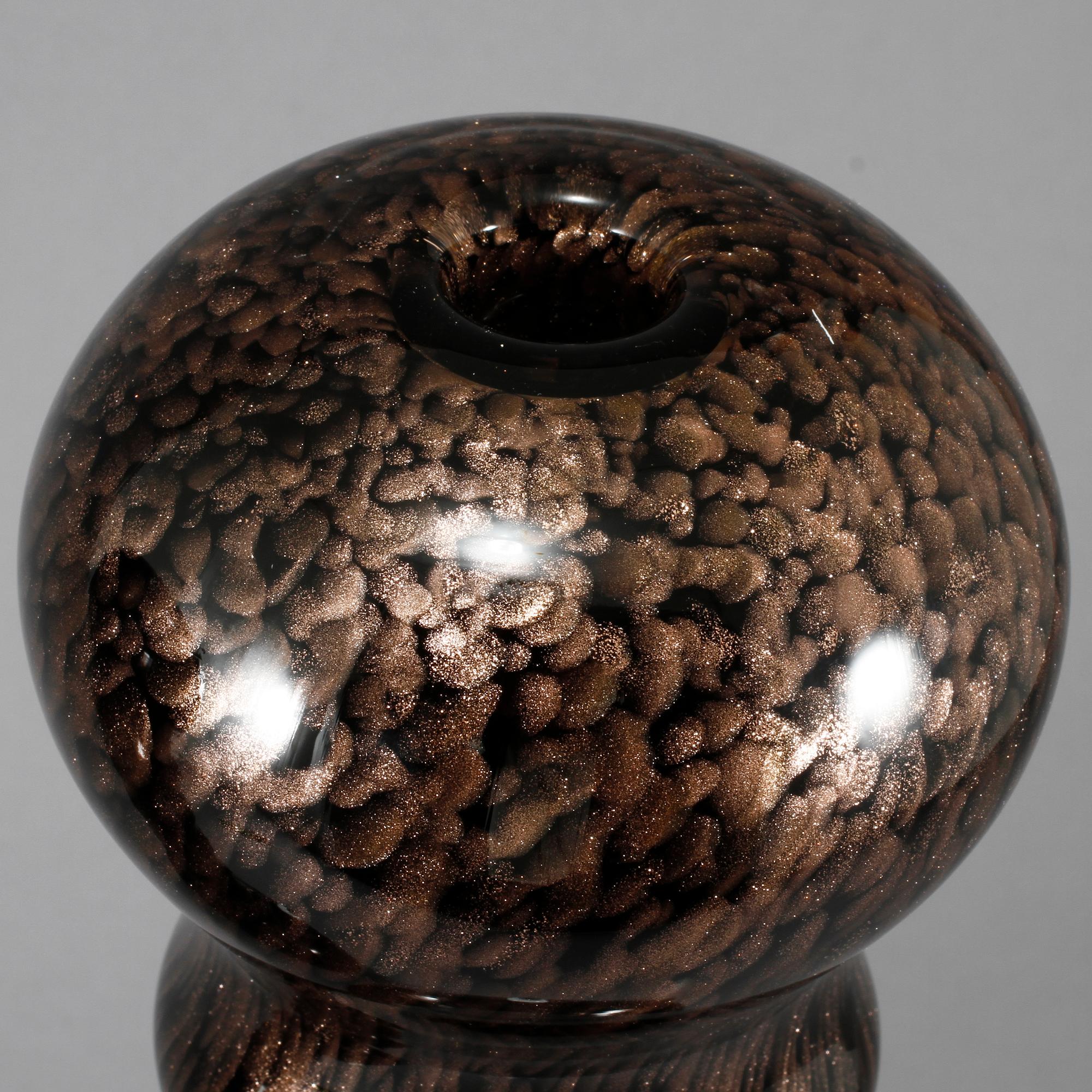 LJUSSTAKAR, ett par, glas, "Nepal", Åsa Jungnelius, Kosta Boda, 2000-tal.