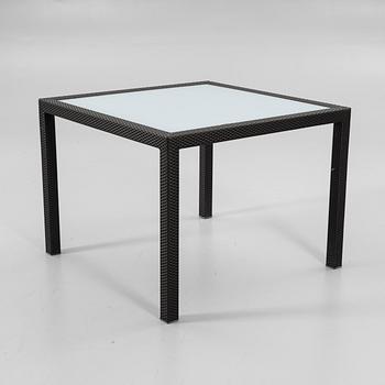 Trädgårdsbord, Dedon, 2000-tal.