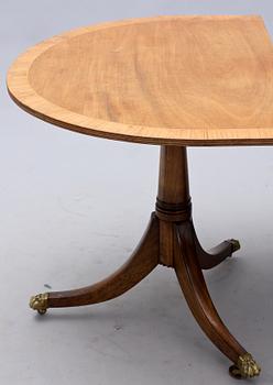 MATBORD. Engelsk stil, 1900-tal.