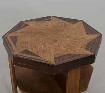 A MID 20TH CENTURY ART DECO STYLE TABLE.