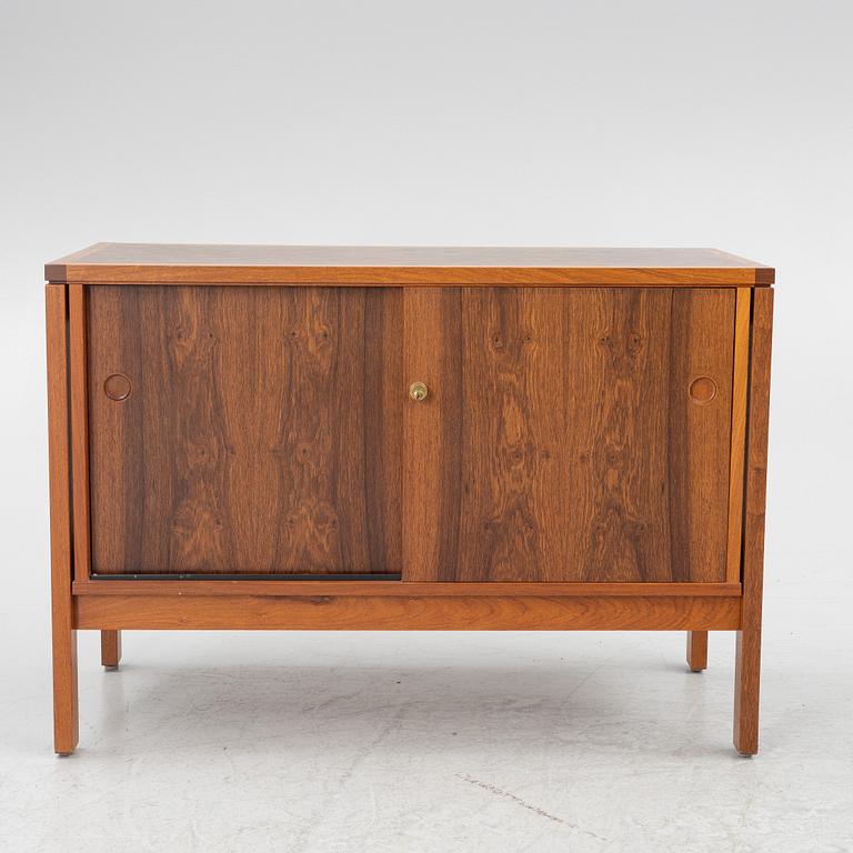 Gorm Christensen & Rolf Middelboe, skrivbord med sideboard, Tranekaer, Danmark, 1960-tal.