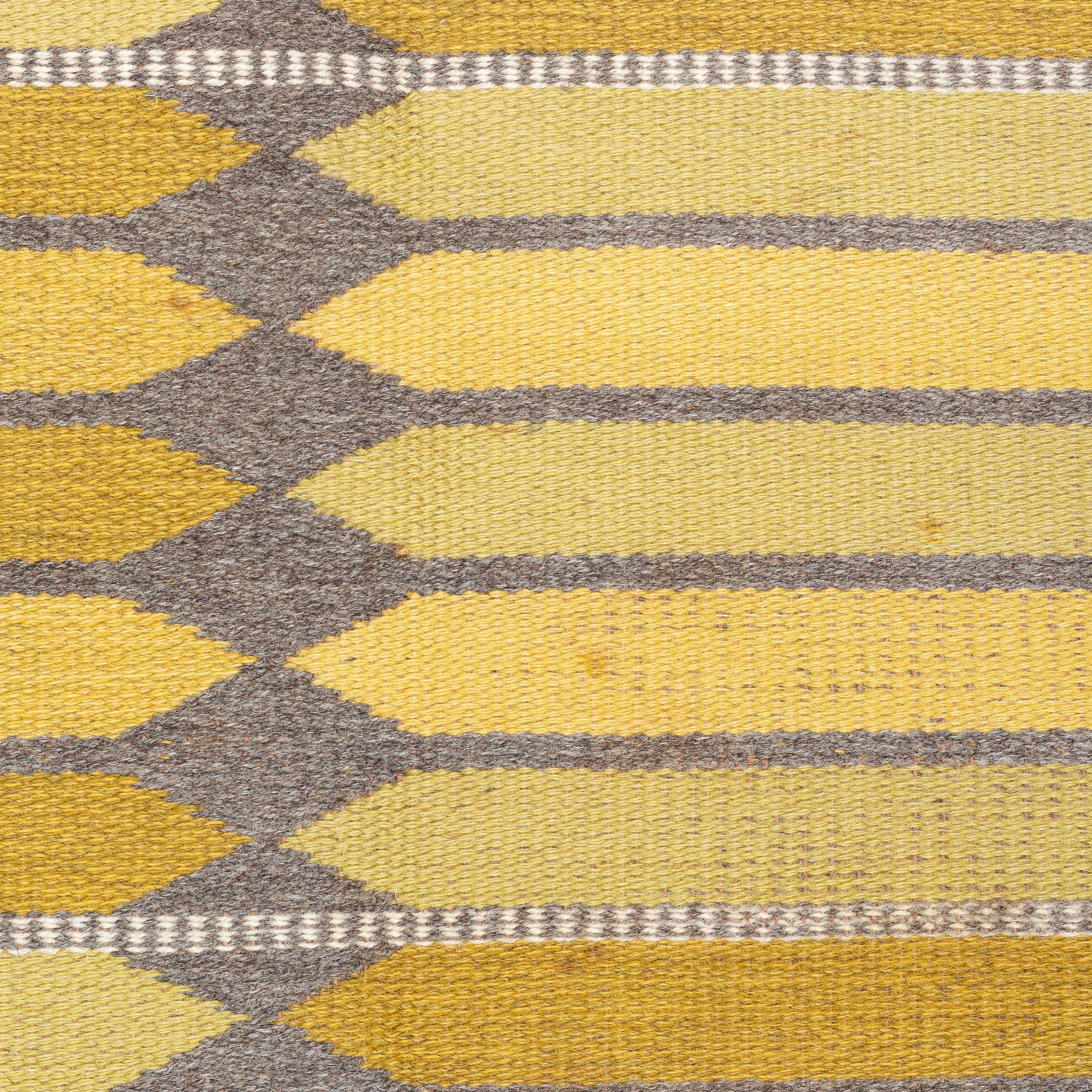 A machine made carpet,  ”Skyttelgång”,  possibly by Ingrid Dessau, ca 290 x 193 cm.