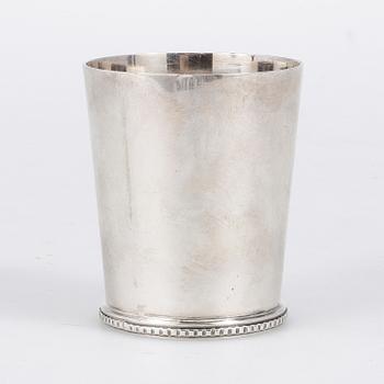 BÄGARE, silver, Wiwen Nilsson, Lund 1946. 82 gram.