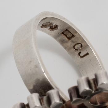 CECILIA JOHANSSON, Göteborg, 1968, a labradorite ring.