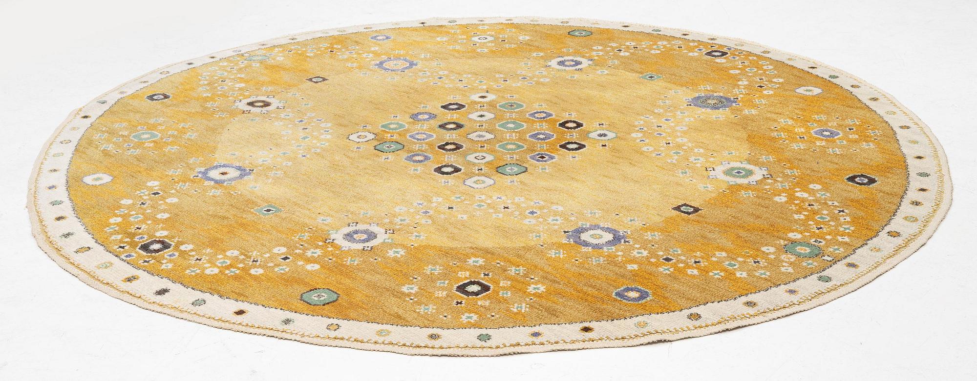Barbro Nilsson, matta, "Gula rabatten", rund, flossa, diameter ca 300 cm, AB Märta Måås-Fjetterström, osignerad.