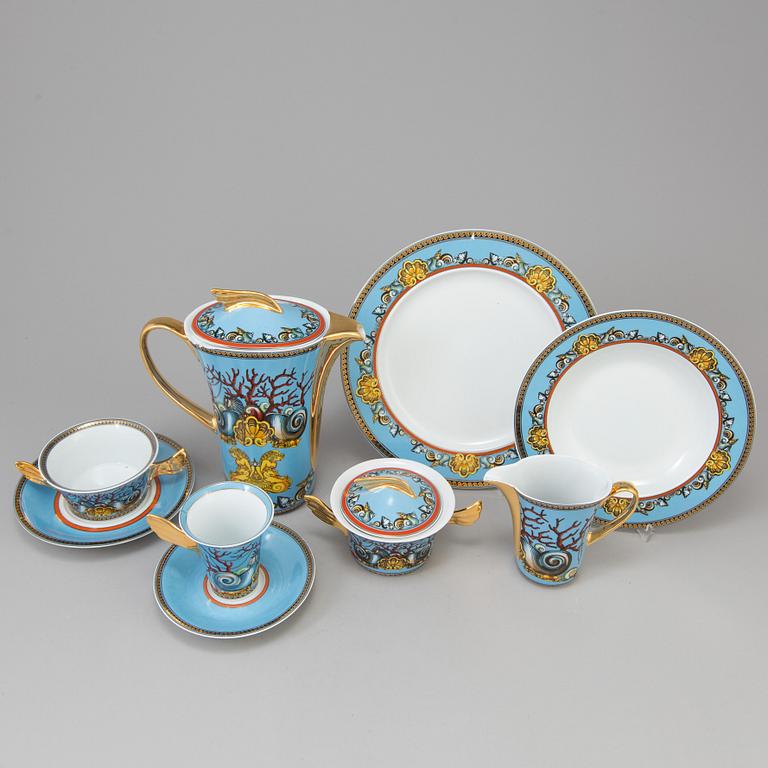 A set of 27 p of dinnerware in porcelain, "Les Tresors de la Mer", Versace for Rosenthal.