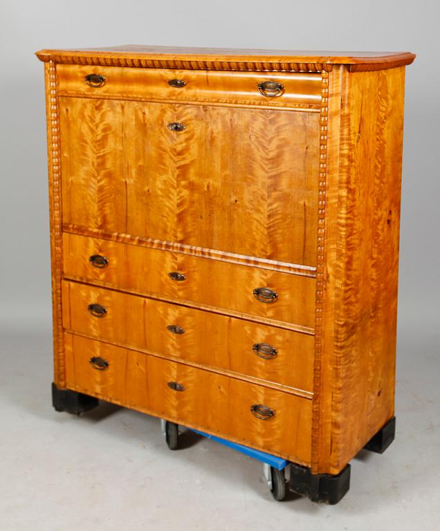 CHIFFONJÉ, Karl Johan, 1800-talets mitt.