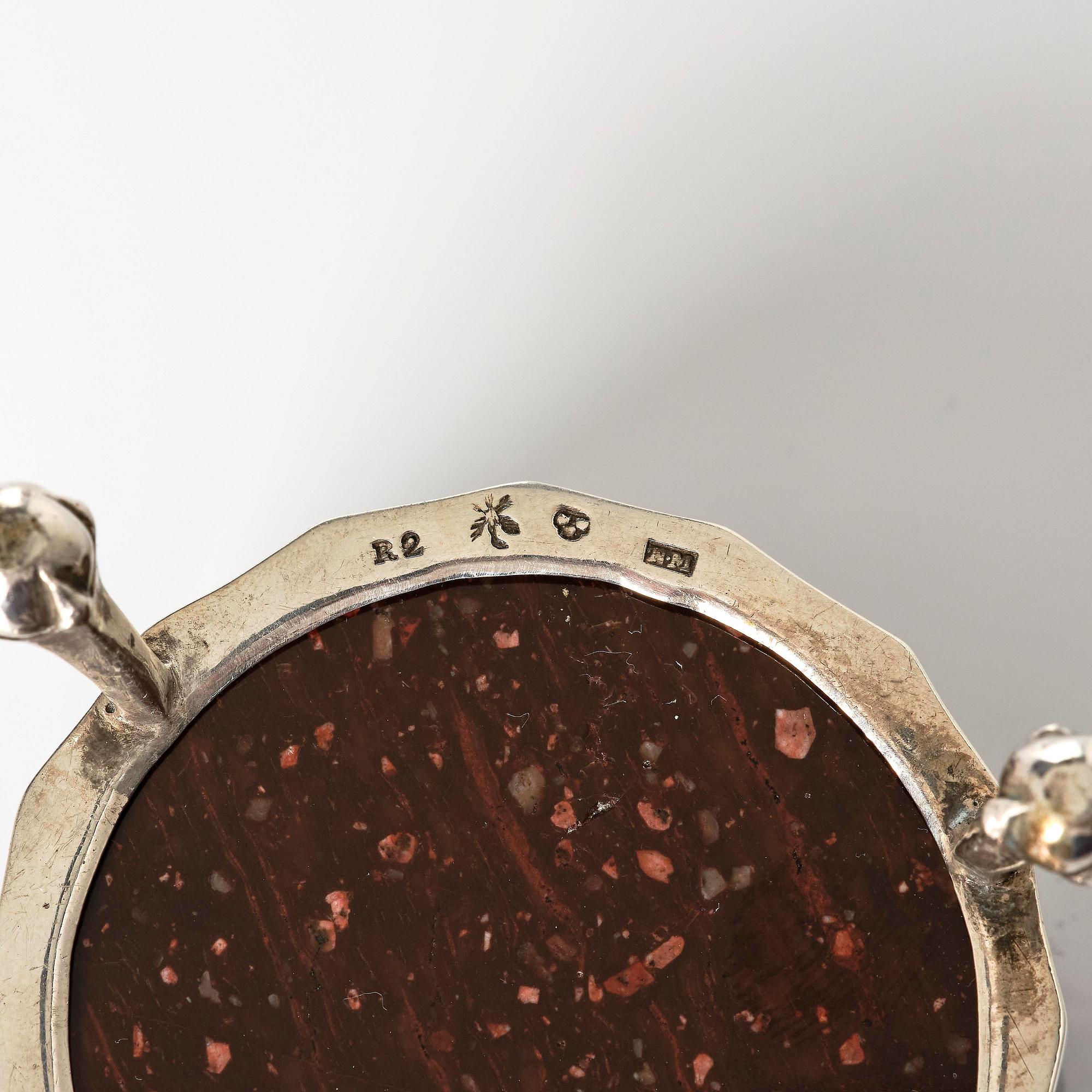 Saltkar, två stycken, Älvdalen, med silvermonteringar av Nils Mosén, Örebro 1799, Sengustavianska.