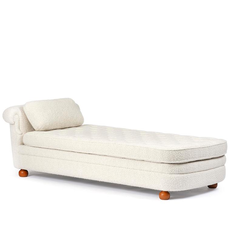 Josef Frank, a daybed model "Couch 775", Firma Svensk Tenn, 2021.