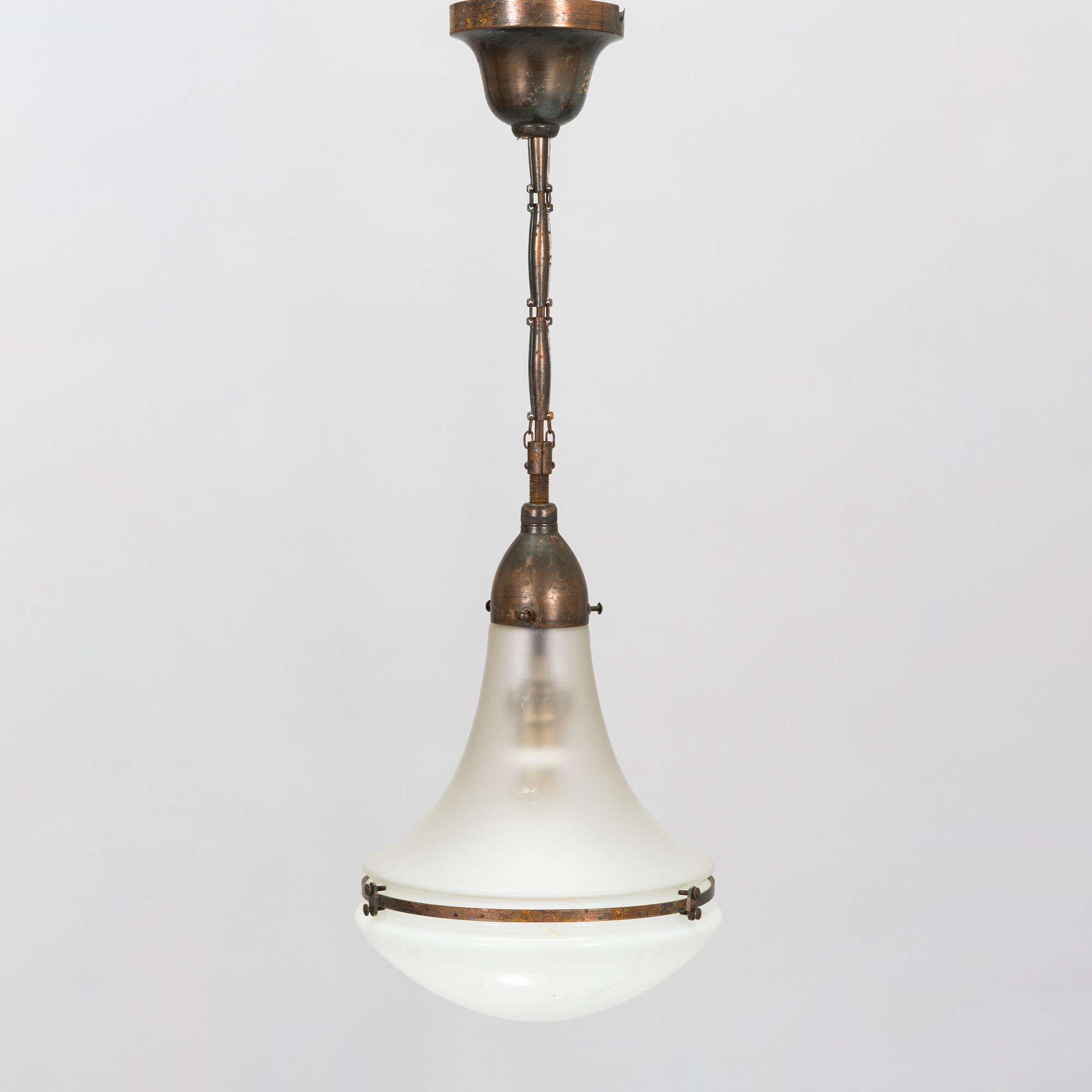 Peter Behrens, taklampa, "Luzette" för AEG (Allgemeine Electricitäts-Gesellschaft), Tyskland.