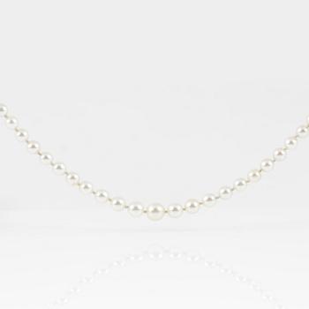 COLLIER, med odlade saltvattenspärlor samt diamanter, 14K vitguld. 1900-talets första hälft.