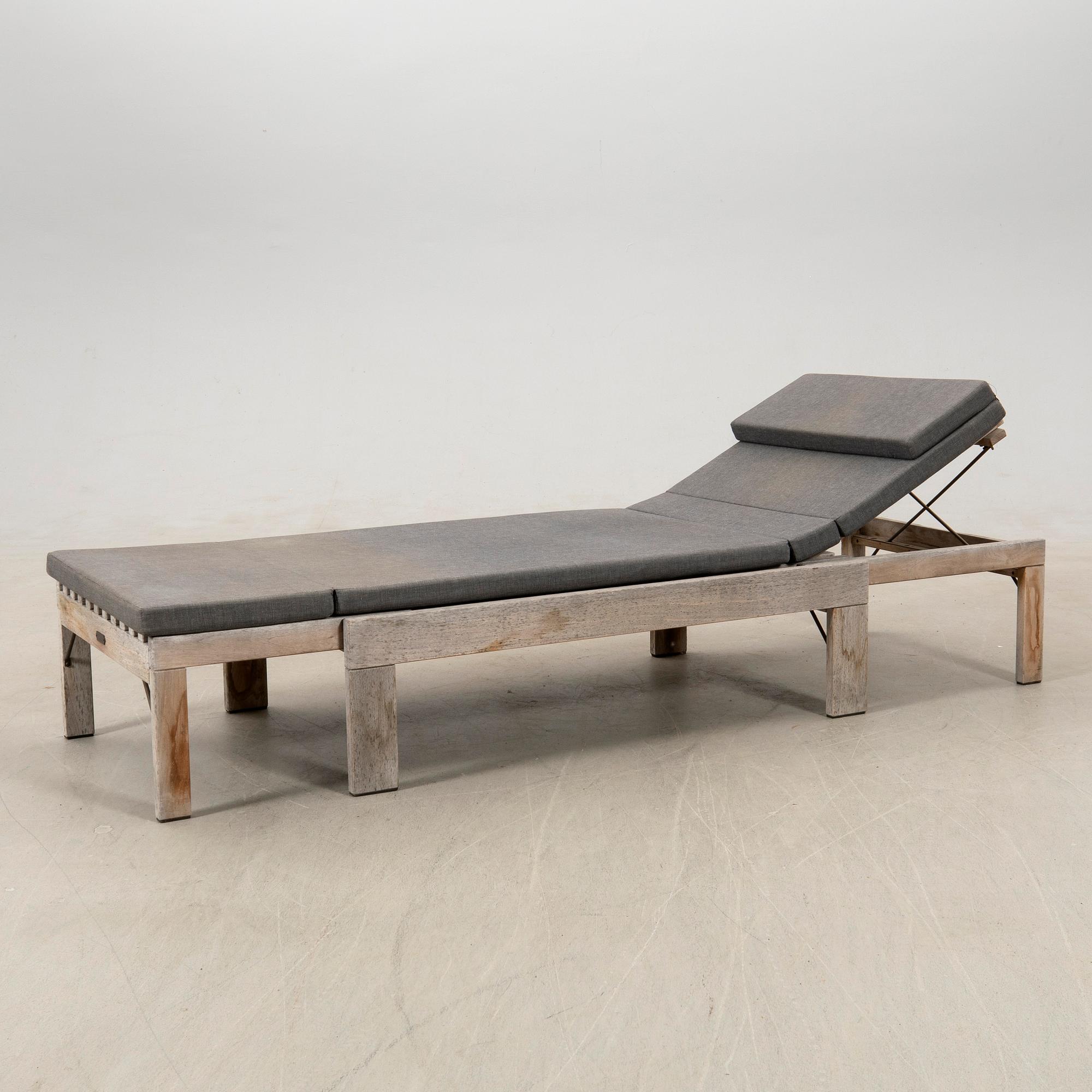 Sun bed "Riviera" Skagerak Denmark modern production.
