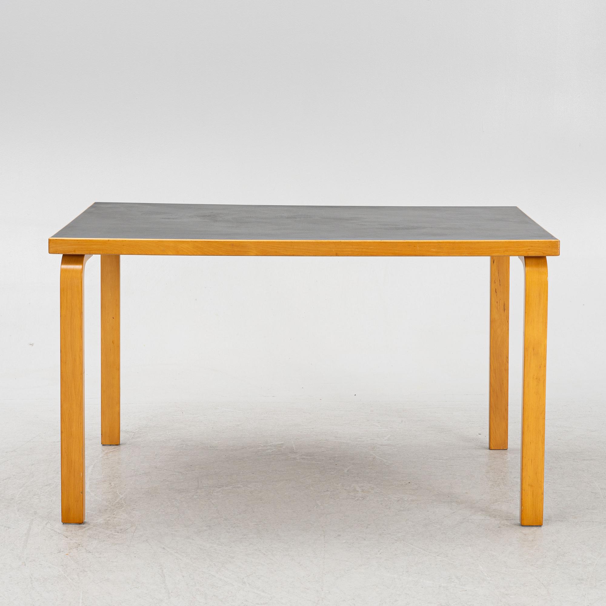 Alvar Aalto, bord,  Huonekalu-ja Rakennustyötehdas Oy, 1900-talets mitt.