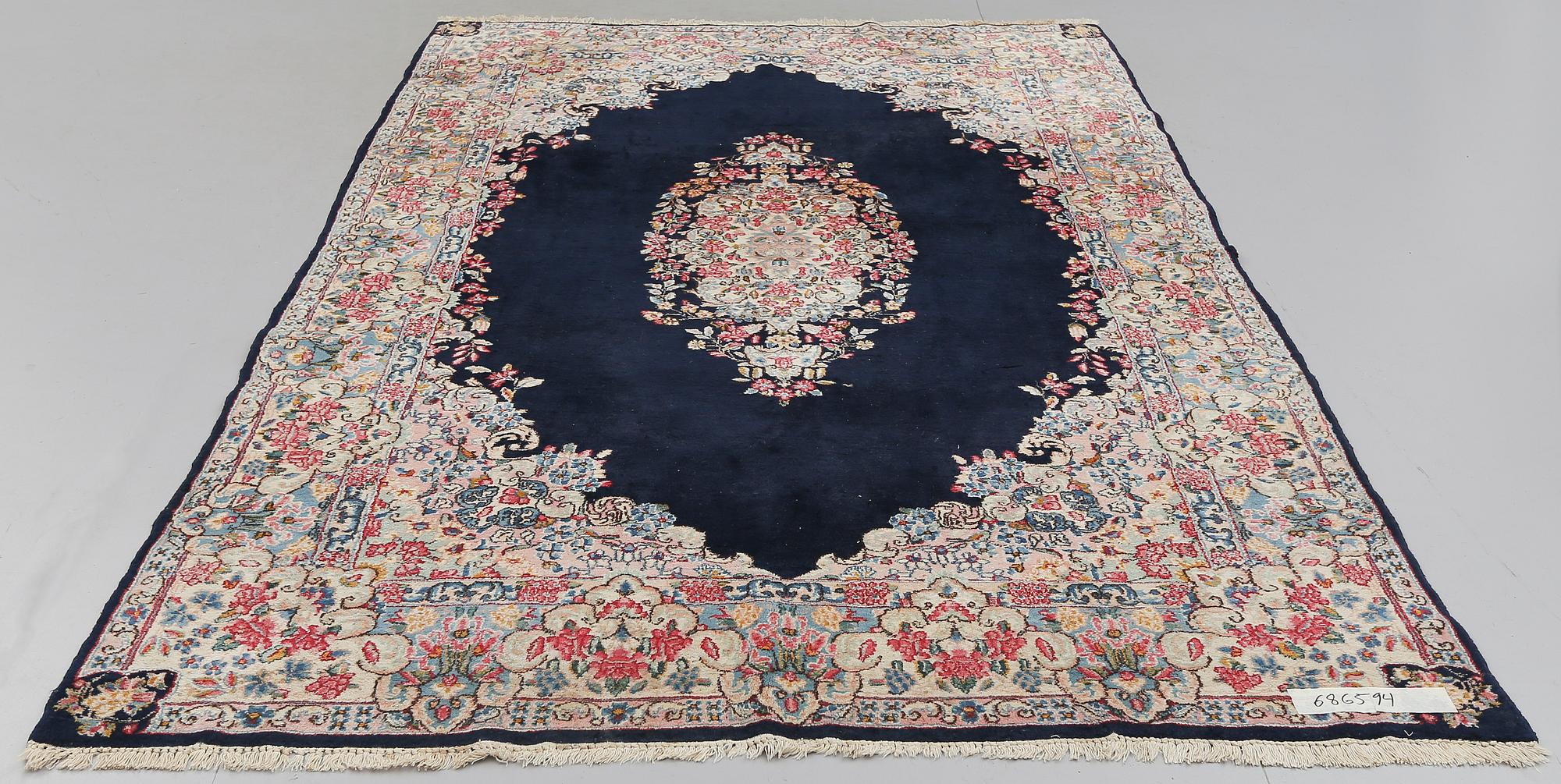 MATTA, Kirman. Ca 283 x 180 cm.