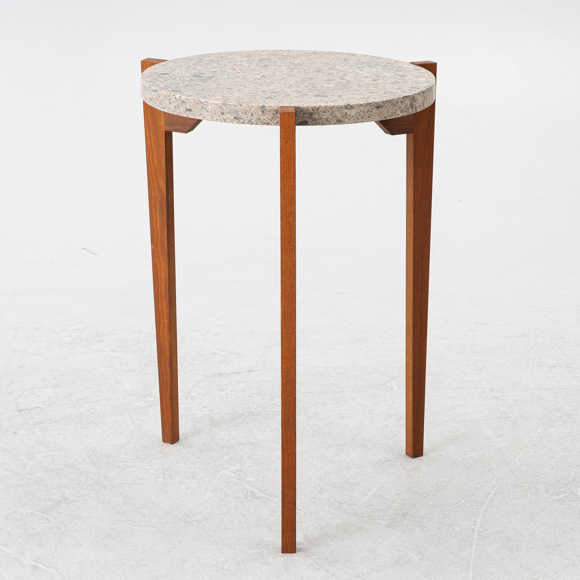 Sidobord, Guteform, 2000-tal.