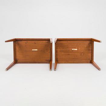 Severin Hansen, sivupöytiä, pari, malli 41B, Haslev Møbelfabrik, Tanska, 1900-luvun puoliväli.