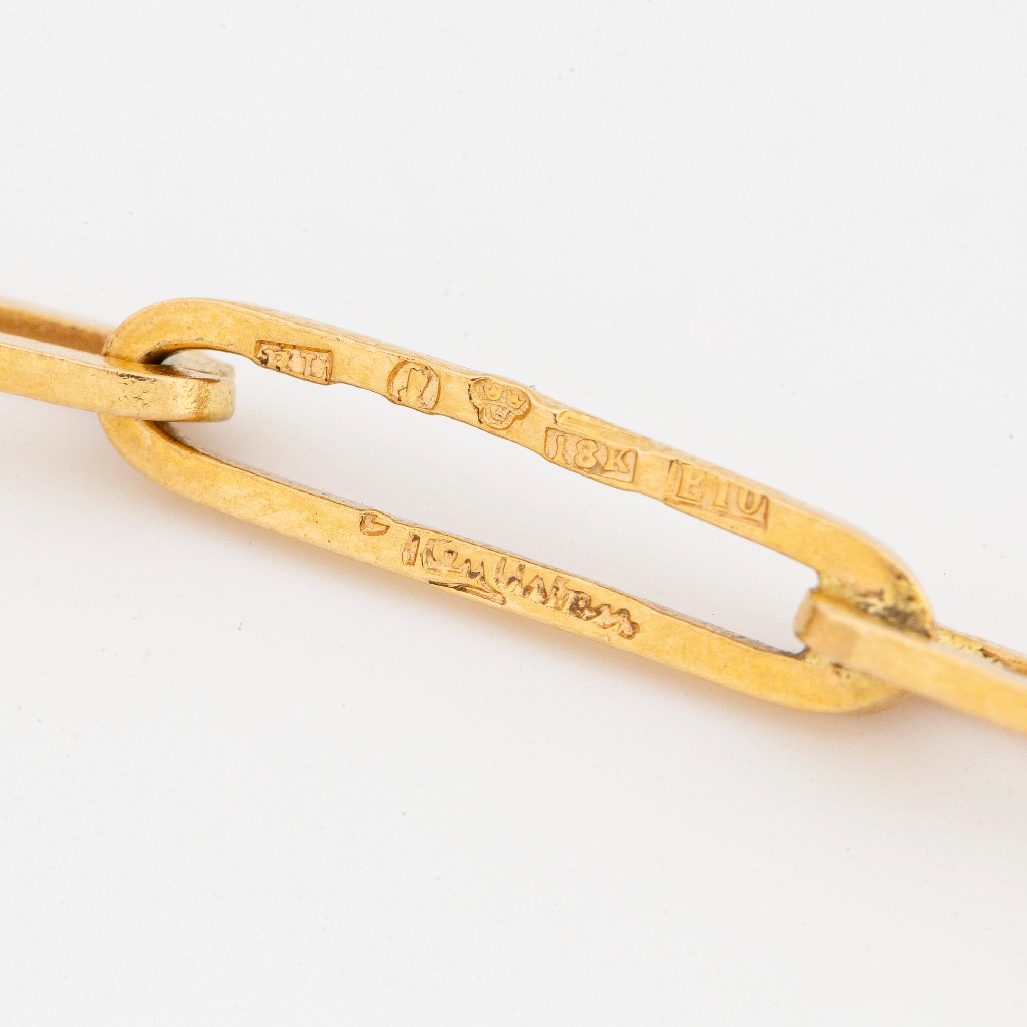 18K gold Rey Urban necklace.