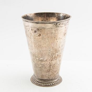 Pokal silver Nordeuropa, oidentifierad mästarstämpel, sannolikt 1700-tal.