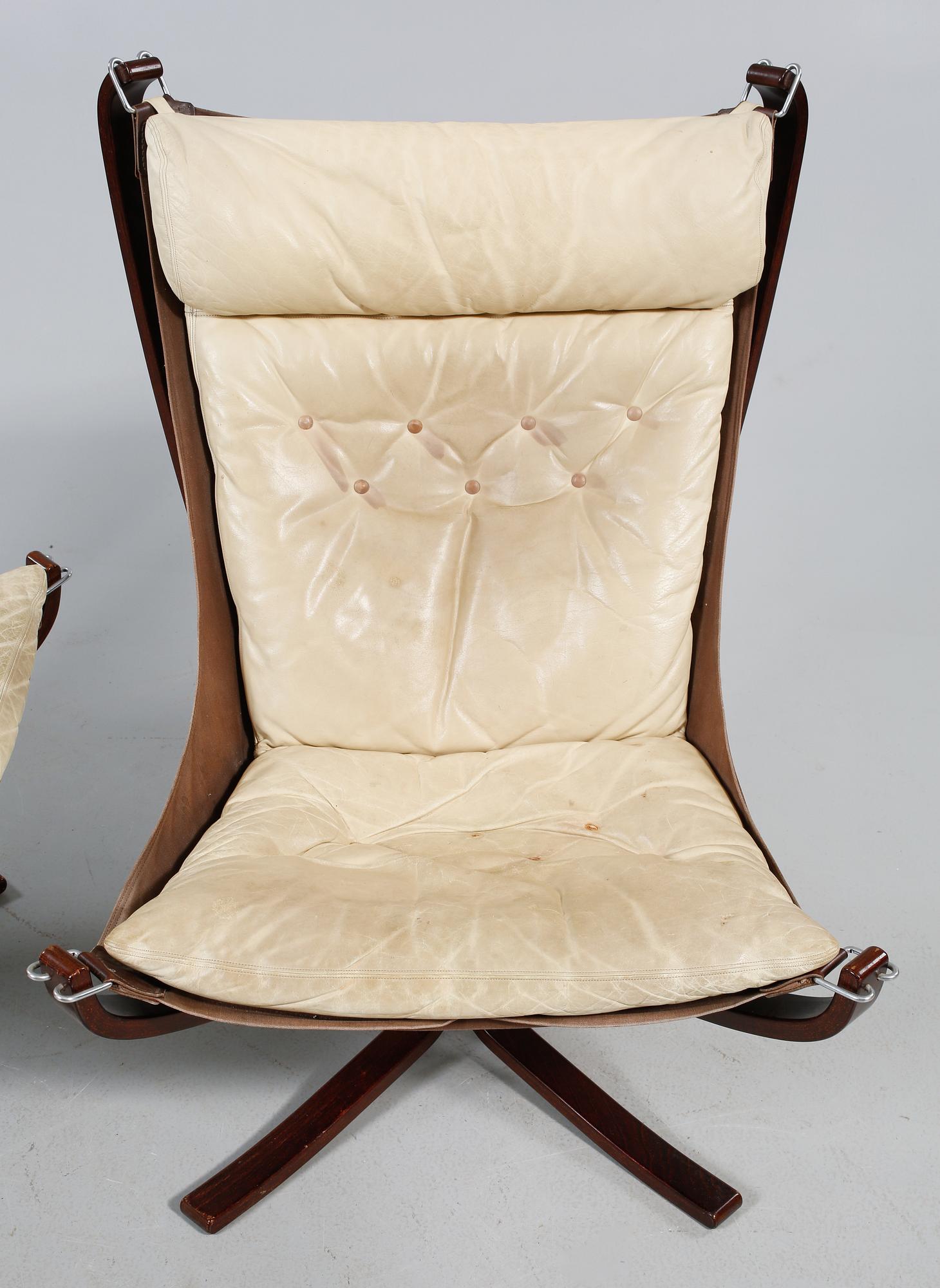 FÅTÖLJER, ett par, "Falcon chair", Sigurd Russel, Vatne möbler, Norge, 1970-tal.