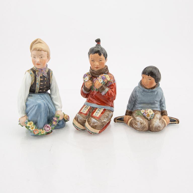 Figurines 3 pcs Dahl Jensen Denmark second half of the 20th century porcelain.