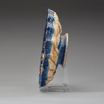 An Italian 17th Century majolica tazza.