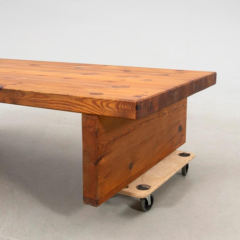 Soffbord tillskrivet Sven Larsson 1900-talets andra hälft.