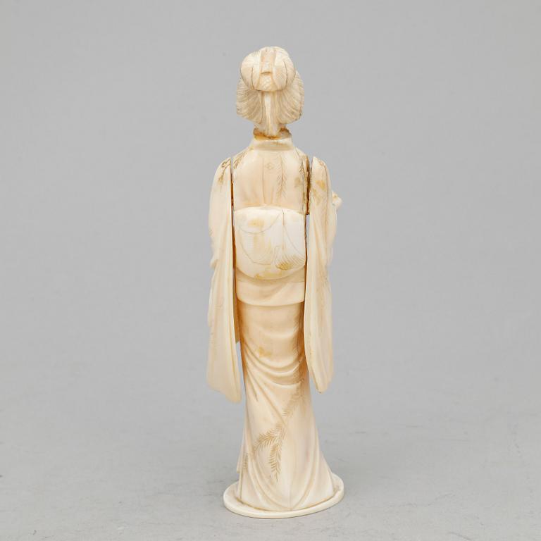 FIGURIN, ben, Japan, troligen Meiji, 1900-talets början.