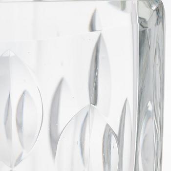 Saara Hopea, a' 1498 / K5 16'' vase for Nuutajärvi Notsjö.