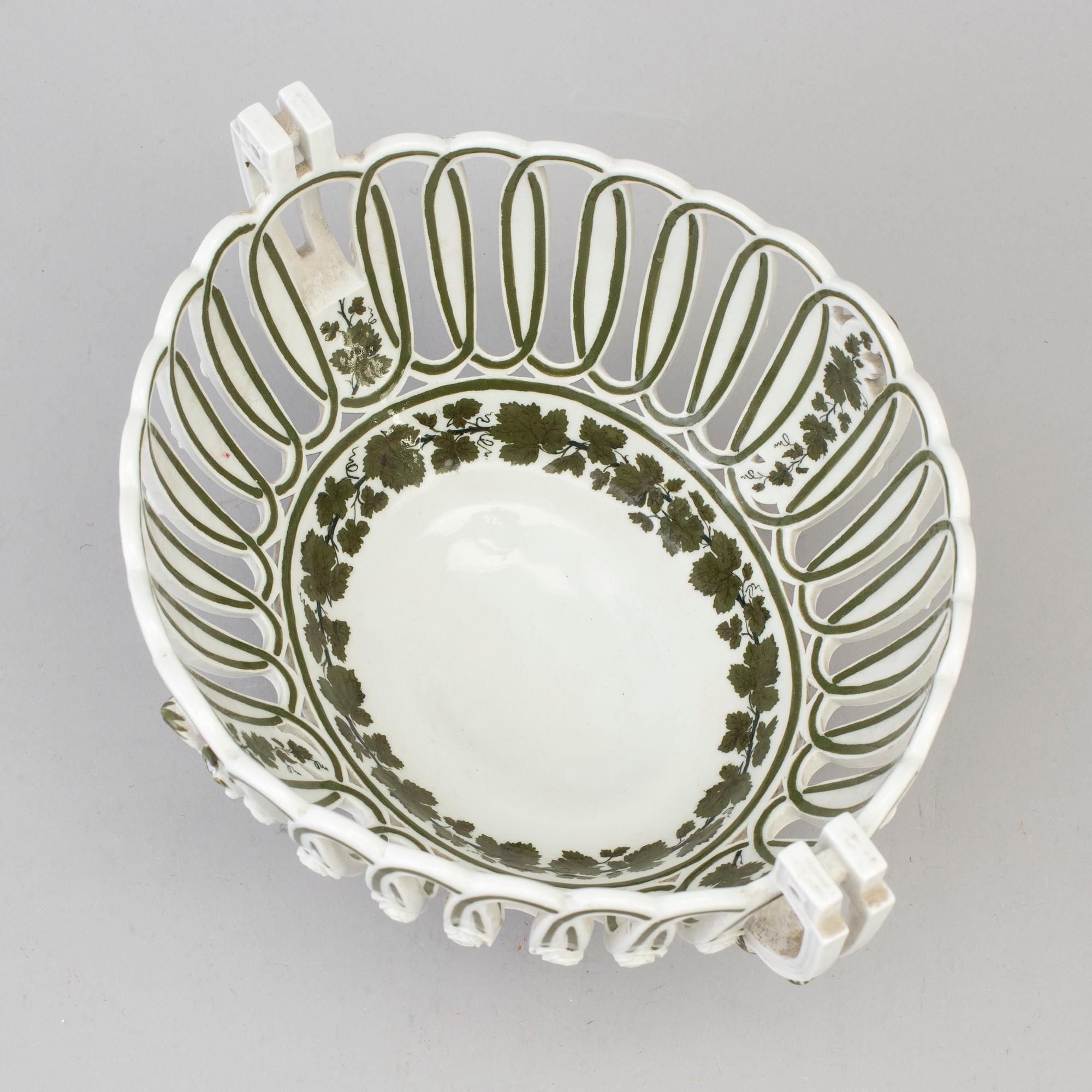 SKÅL, Porslin, Meissen, Tyskland, 1800-talets första hälft.