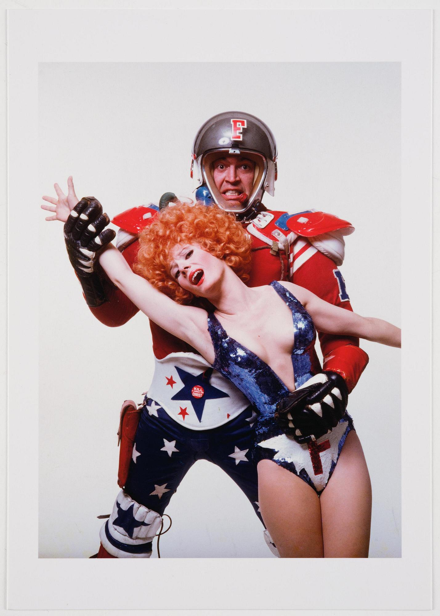 William Klein, ”Mister Freedom koffert - full set edition”, 2020.
