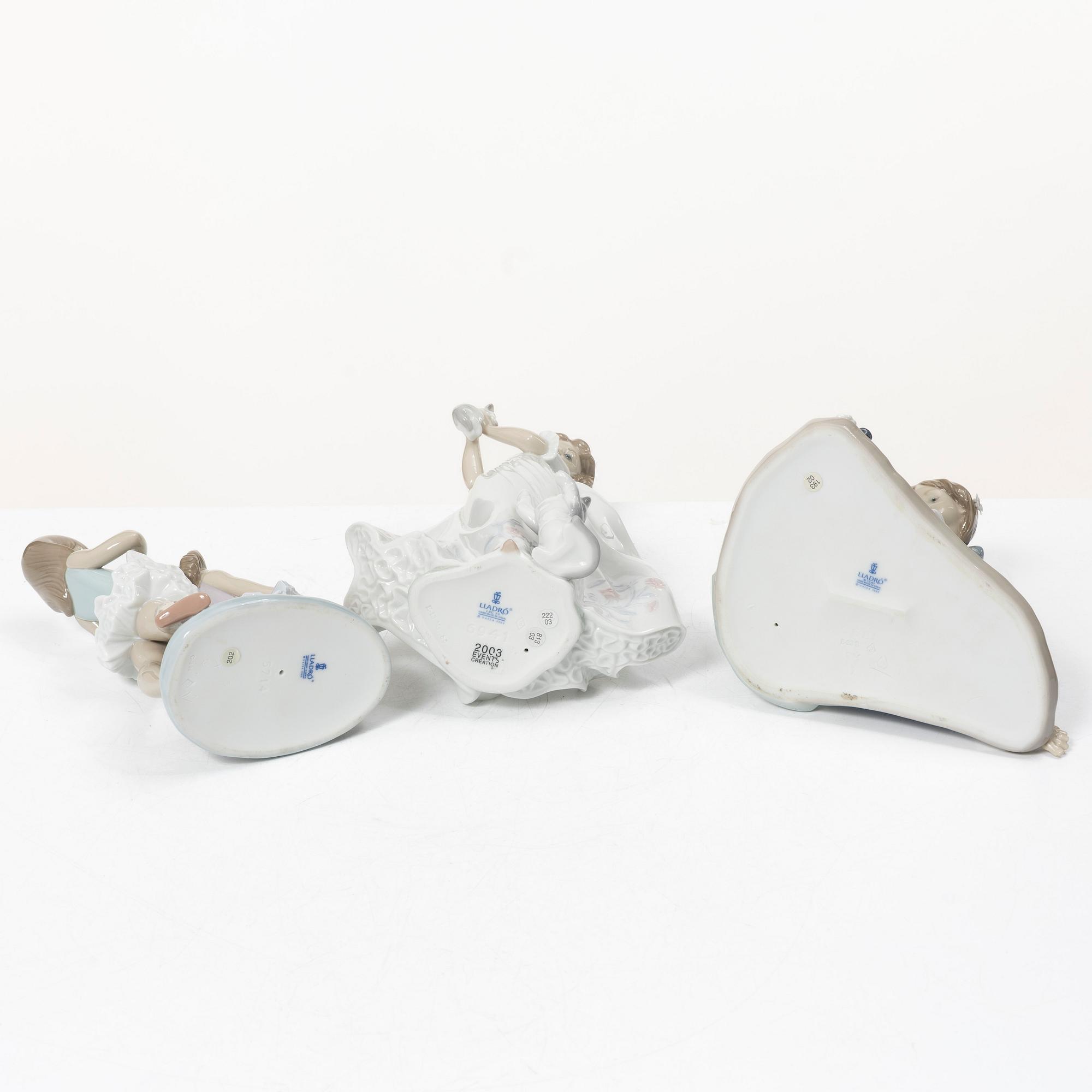 Lladró, figurines, 6 pcs, including "Dog's best friend," "Bedtime story," and "Waiting for the bell," Spain.