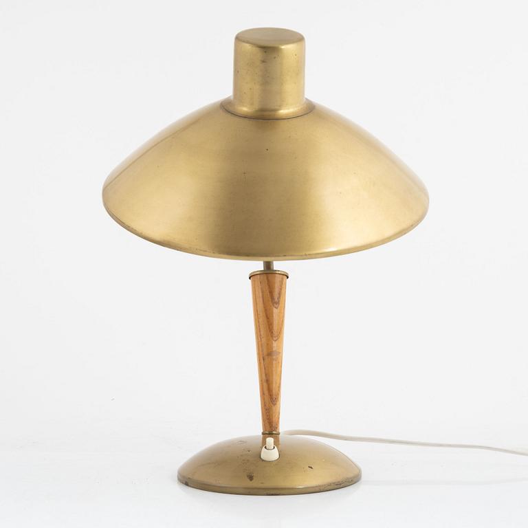 Einar Bäckströms Metallvarufabrik, a table lamp, model '3932', 1940-50s. Provenance Sven Lundh.