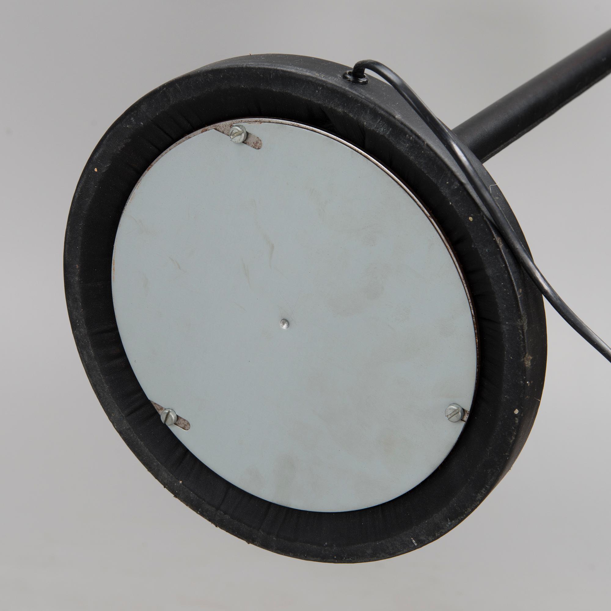 Alvar Aalto, Golvlampa, modell A808, 1970-talets mitt.