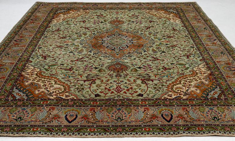 Carpet, Tabriz-Patina approx. 392 x 297 cm.