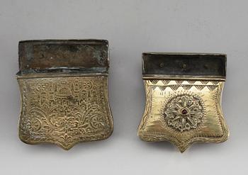 PALLUSKOR, 2 st, mässing, medelhavsområdet, troligen 1800-tal.