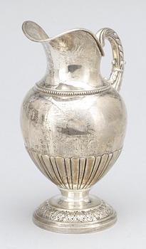 GRÄDDKANA, silver, C G Hallberg, Stockholm, 1889. Vikt 184 gr.