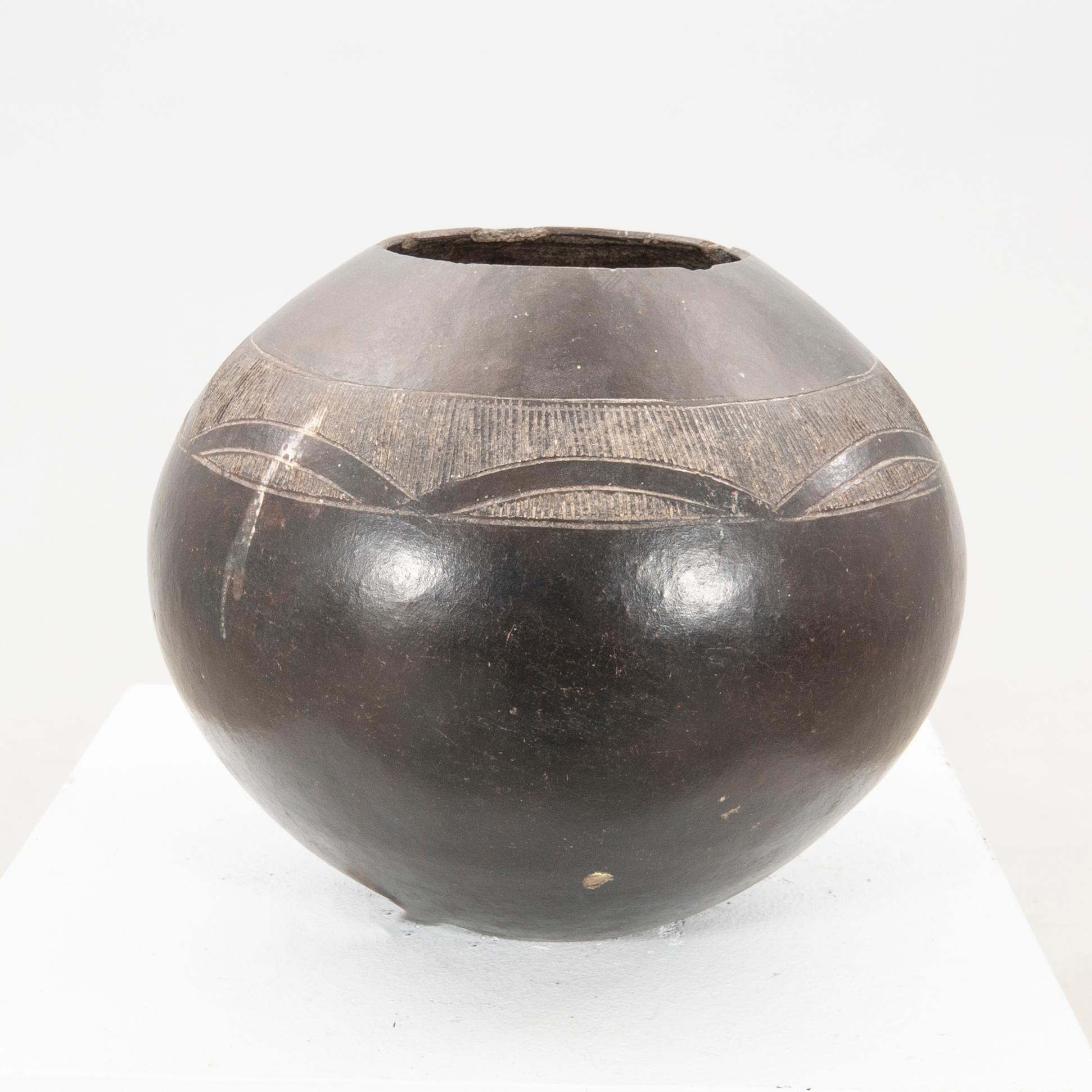 Beer pot Ukhamba, Zulu, South Africa 20th century.