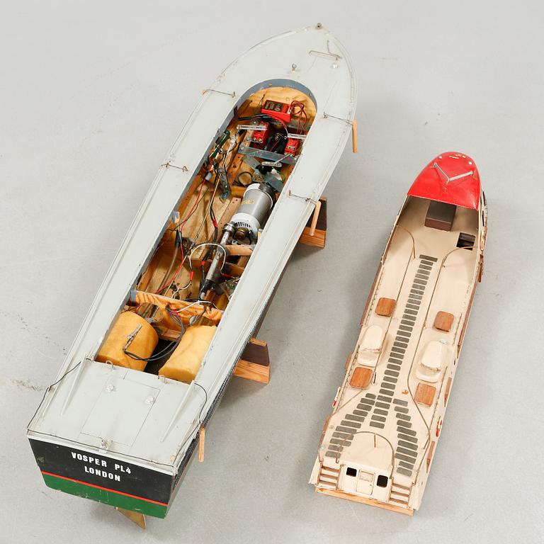 A 20th century model boat, "Vosper PL4".