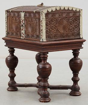 KISTA/SCHATULL, delvis 1700-tal.