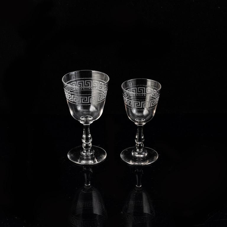 An early 20th century 21 psc glass service.