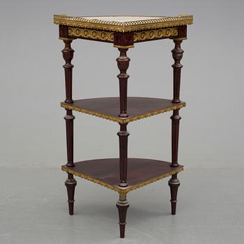 ETAGEBORD, Louis XVI-stil, 1900-talets första hälft.