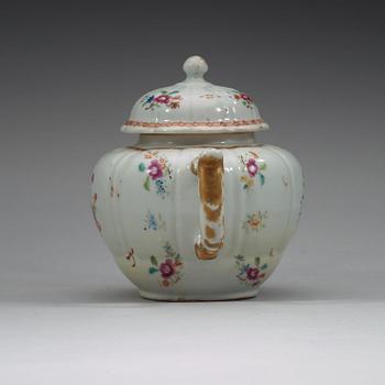 A famille rose tea pot with cover, Qing dynasty, Qianlong (1736-95).