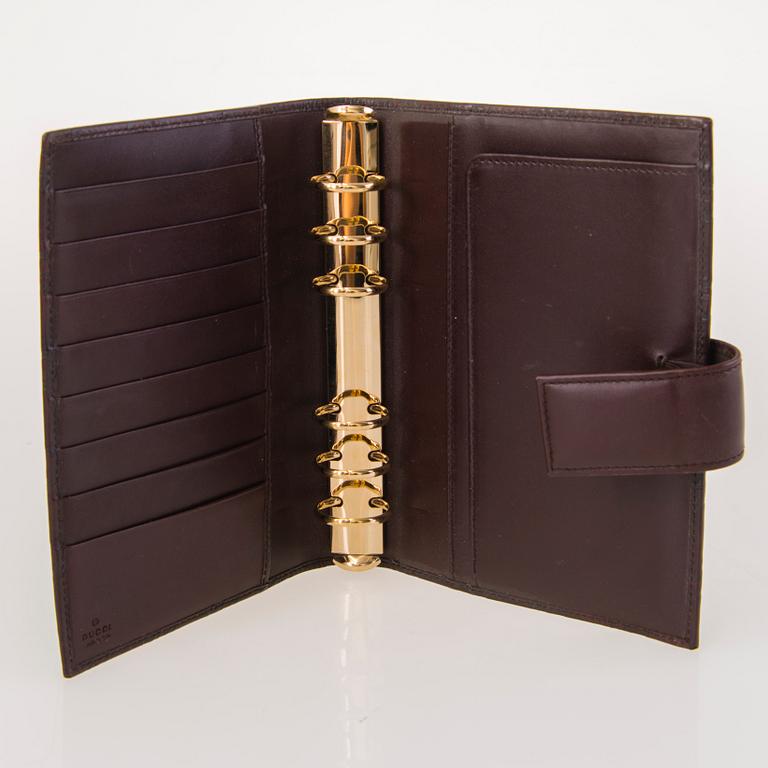 GUCCI Belt and Agenda Cover.