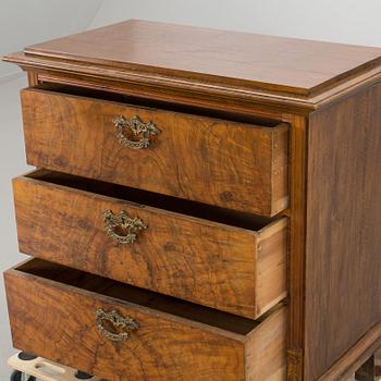 A chest of drawers around year 1900,