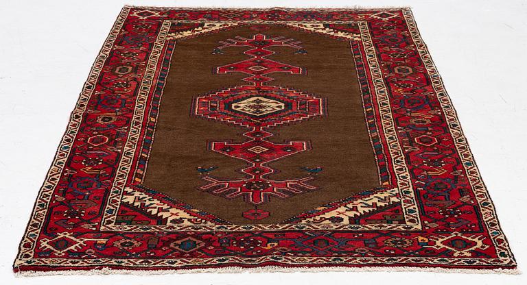 Matta, Hamadan, ca 269 x 159 cm.