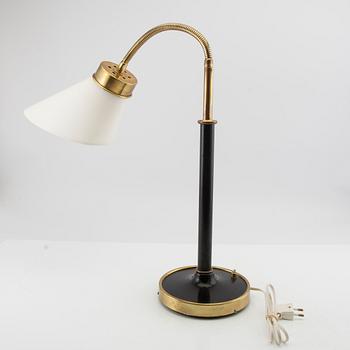 Josef Frank, bordslampa, modell 2434, för Firma Svenskt Tenn.