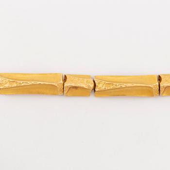 An 18K gold Lapponia bracelet.