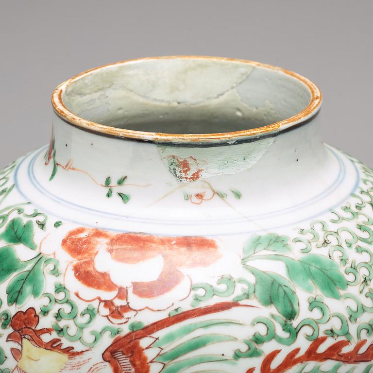 A wucai Transitional vase, 17th Century.